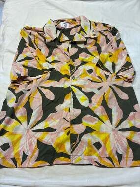 Mode of One Men's Abstract Floral Short Sleeve Button Down Shirt